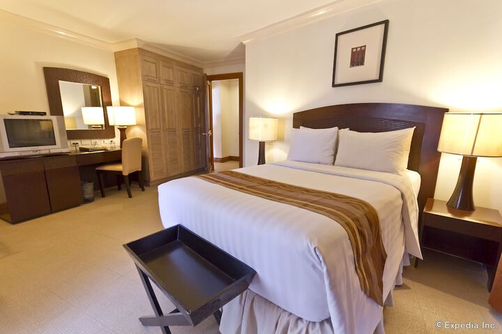 Room 16 of 121