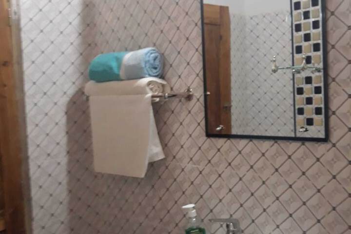 Room 49 of 90