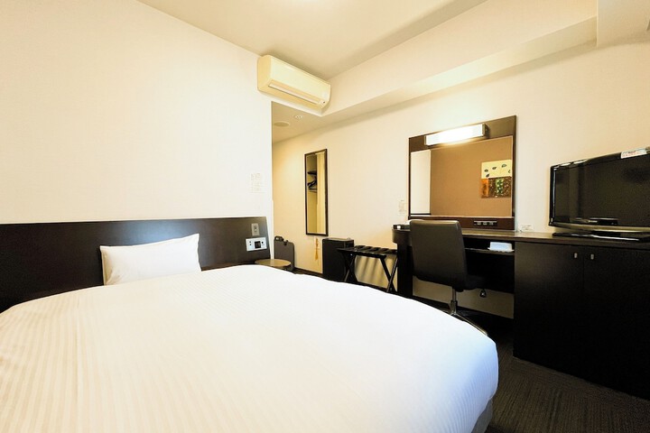 Room 13 of 29