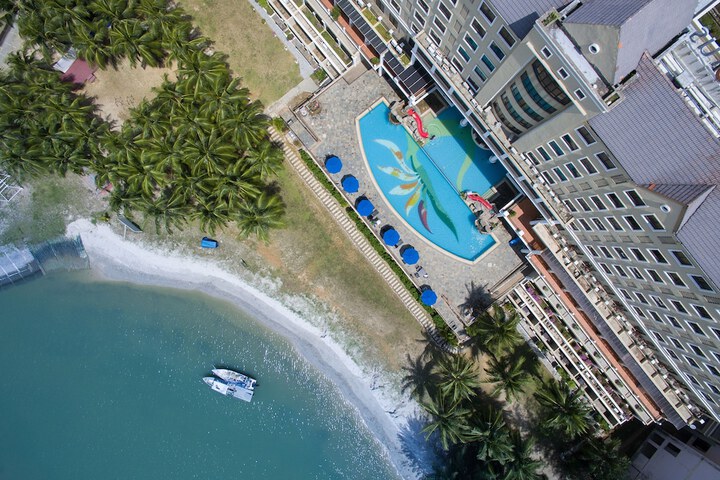 Hotel 64 of 68