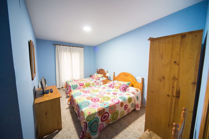 Room 3 of 43