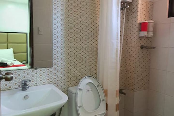Room 12 of 19