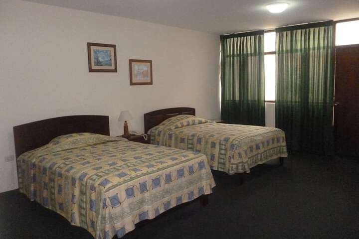 Room 5 of 18