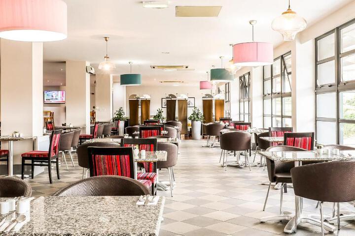 Dining Photos