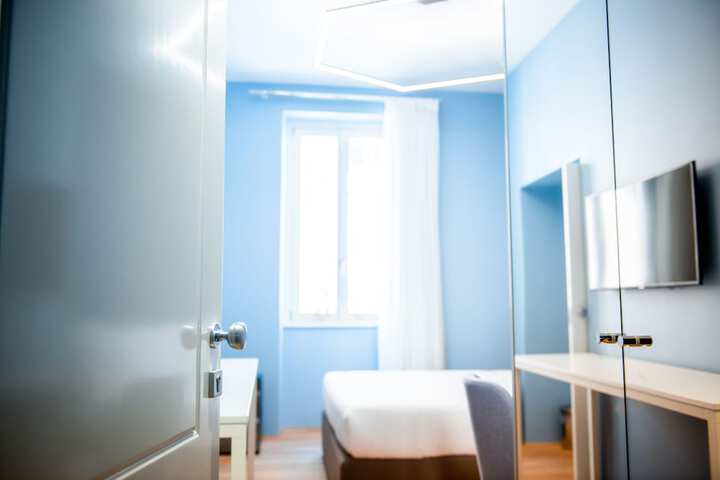 Room 40 of 188