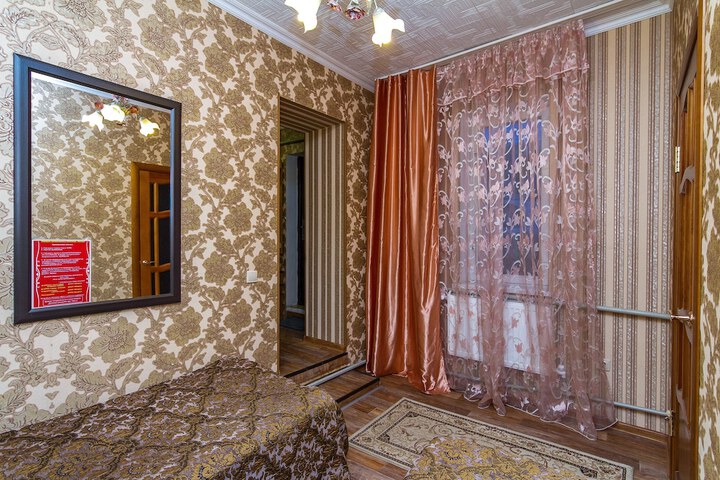 Room 7 of 67