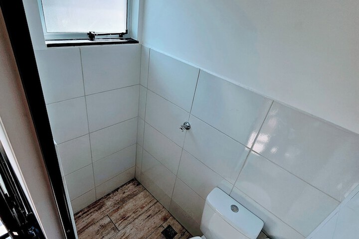 Room 7 of 34