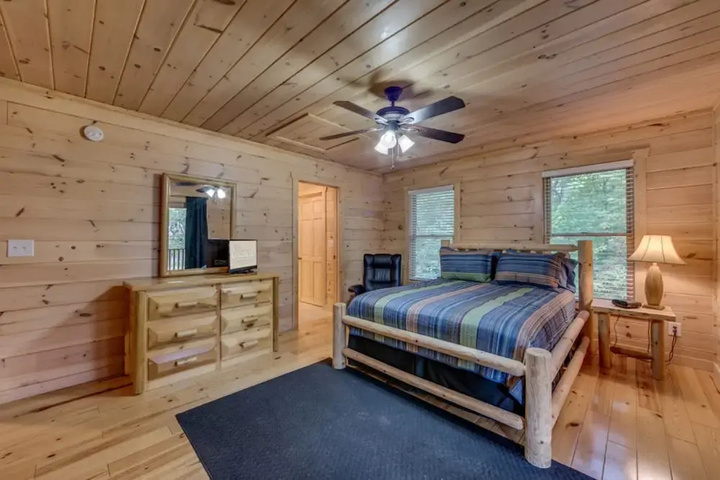 Room 4 of 21