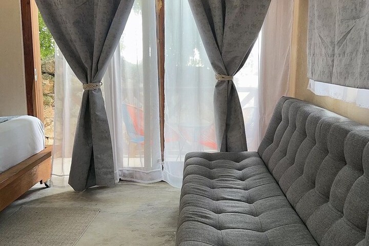 Room 12 of 72