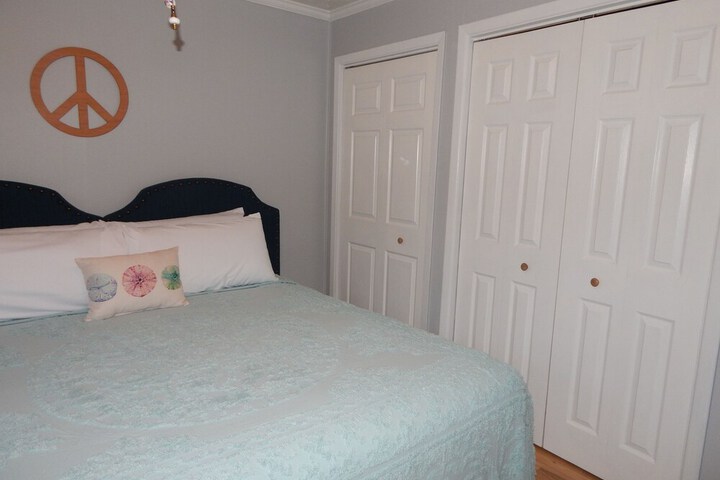Room 37 of 114