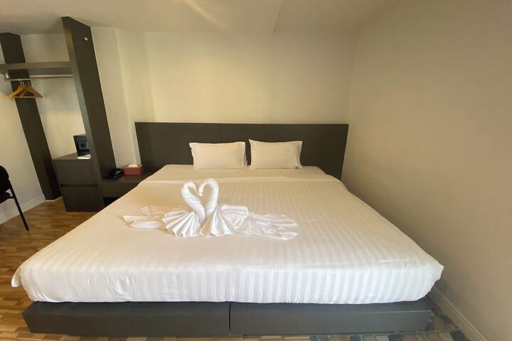 Room 45 of 95