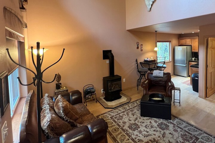 Room 11 of 32