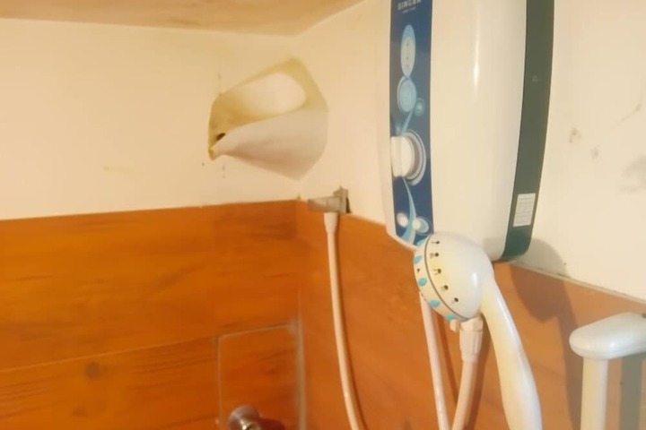 Room 14 of 33