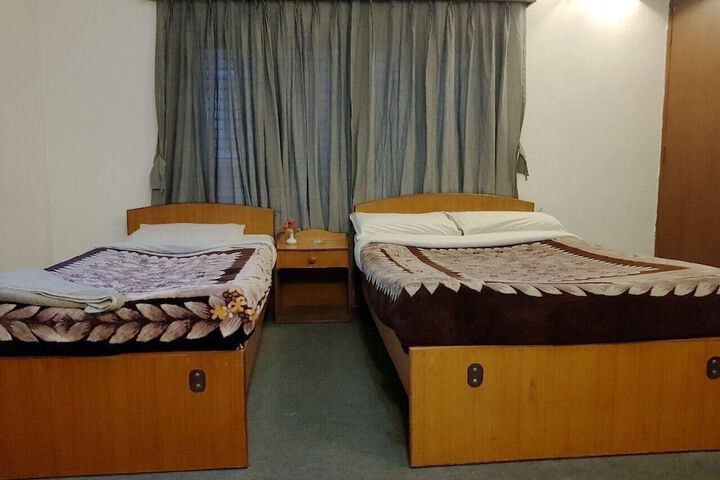 Room 26 of 40
