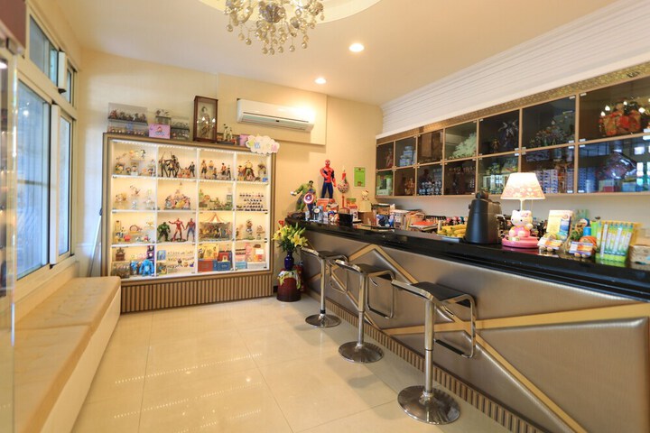 Guest Lobby