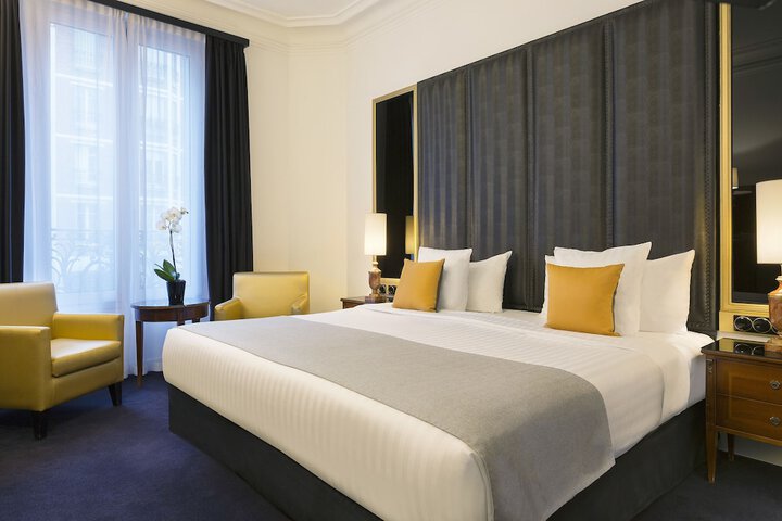 Room 14 of 46
