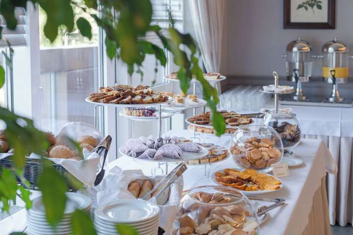 Dining 77 of 91
