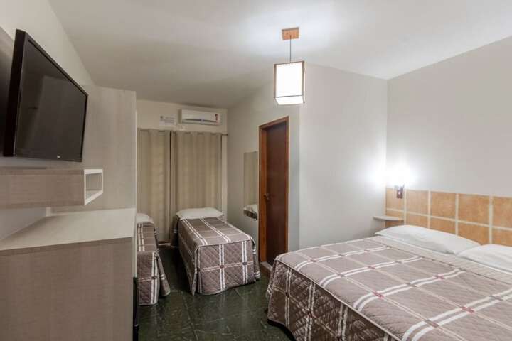 Room 7 of 19