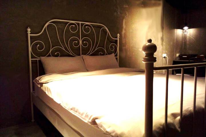 Room 97 of 114