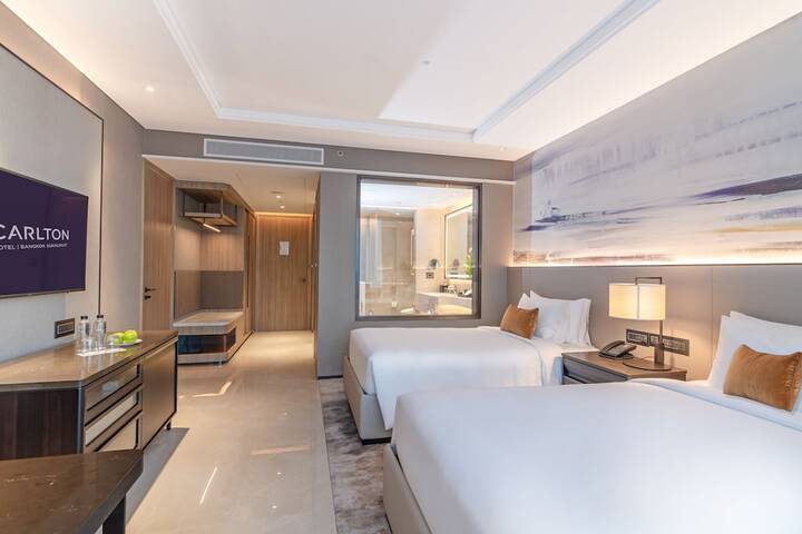 Room 15 of 110