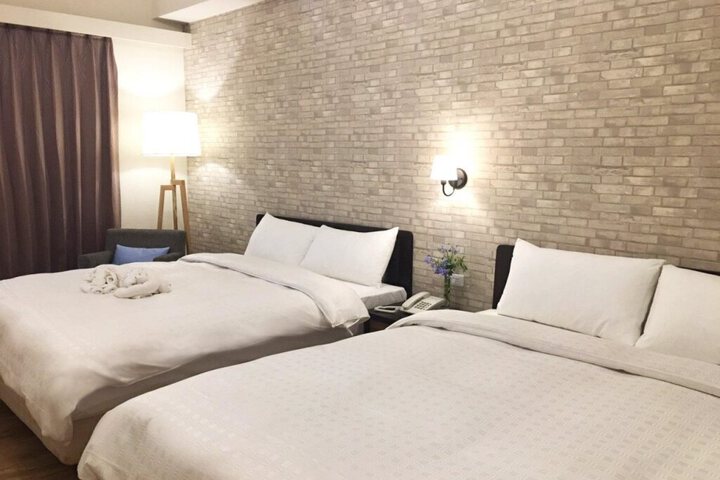 HUASHE HOTEL KAOHSIUNG BRANCH
