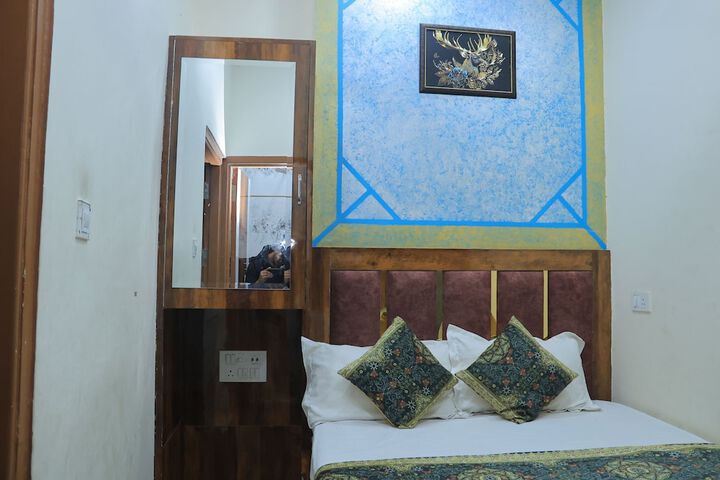 Room 3 of 30