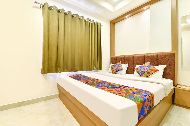 Room 8 of 21