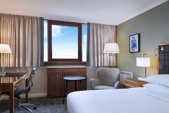 Room 12 of 35