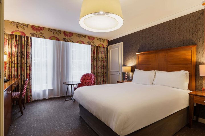 Room 30 of 124
