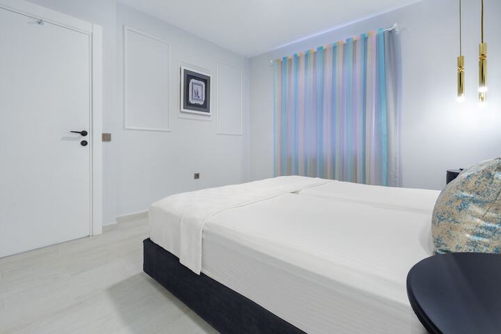 Room 15 of 53