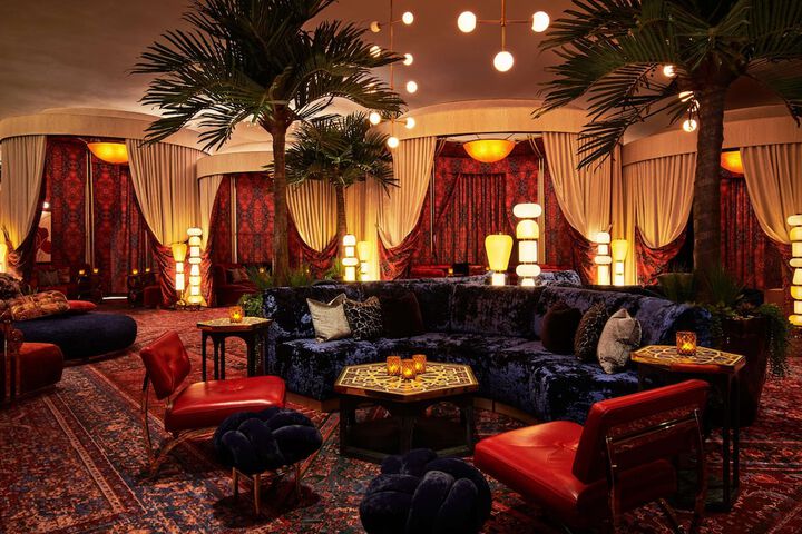Lounge 121 of 148