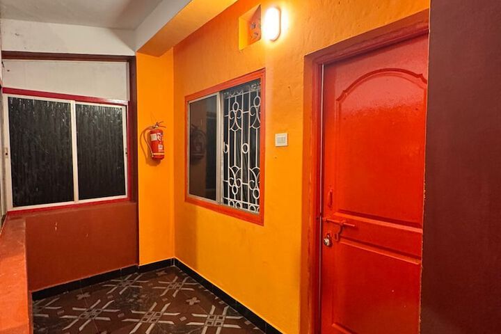 Room 10 of 43