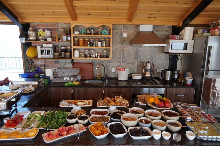 Breakfast/Coffee Service 55 of 81