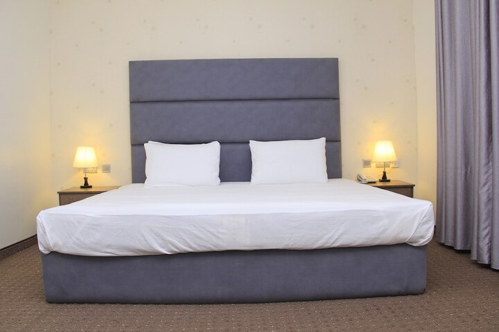 Room 15 of 42