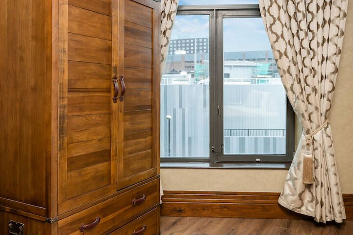 Room 36 of 194