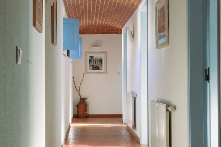 Room 45 of 80