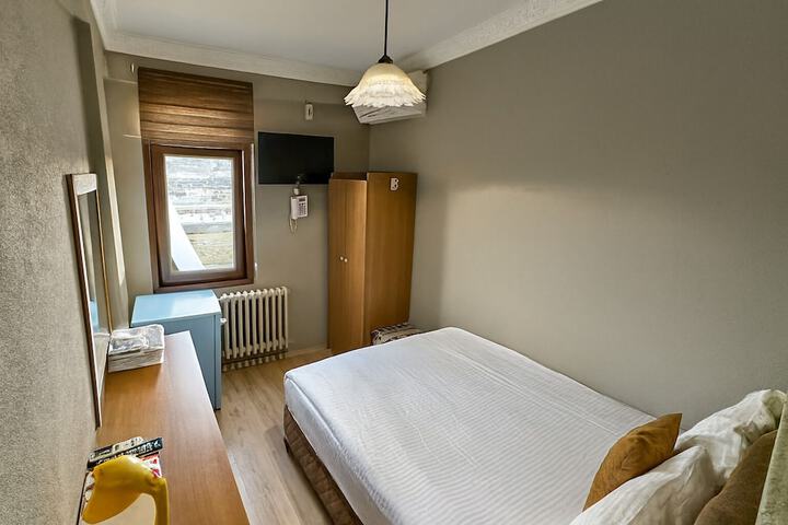 Room 15 of 91