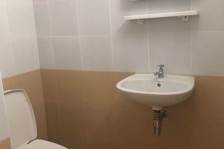 Room 8 of 15