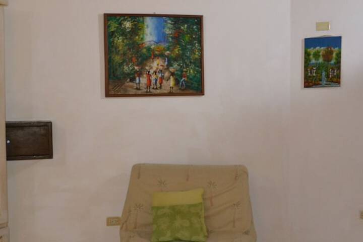 Room 53 of 144