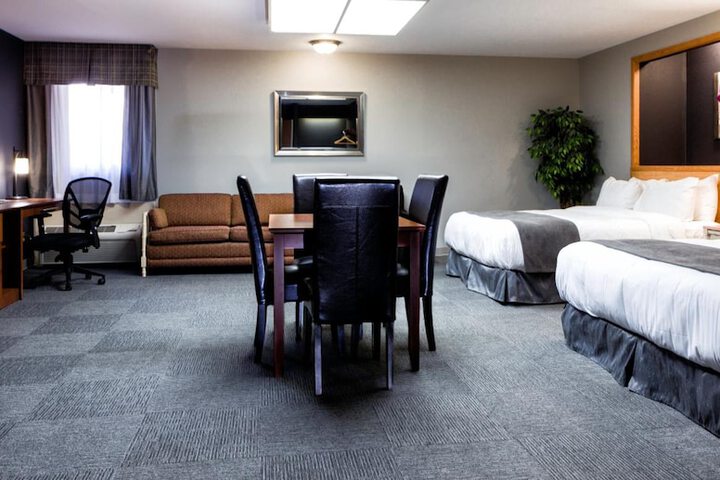 Room 15 of 30