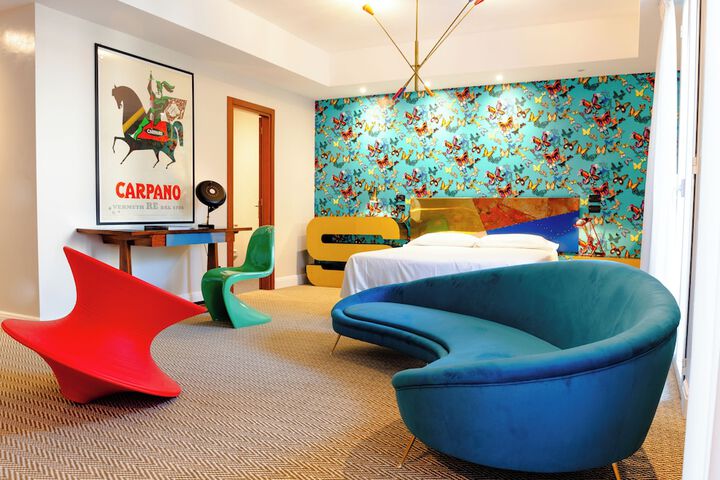 Room 4 of 31