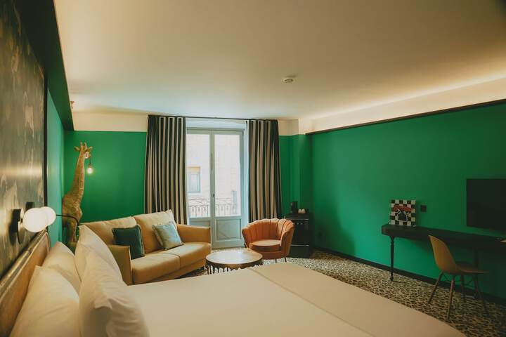 Room 10 of 54