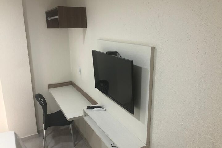 Room 5 of 39