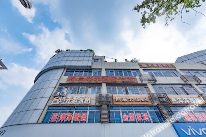 Gelan Diya Hotel
