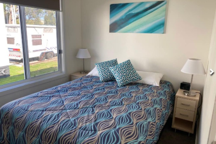 Room 18 of 151