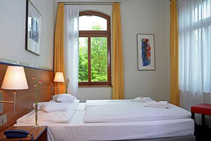 Room 14 of 45