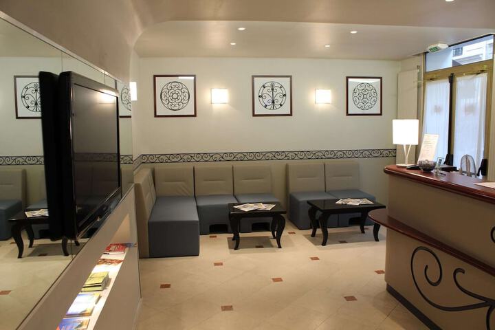 Hotel Interior 4 of 25