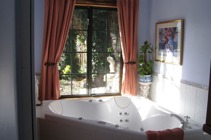 Room 21 of 40
