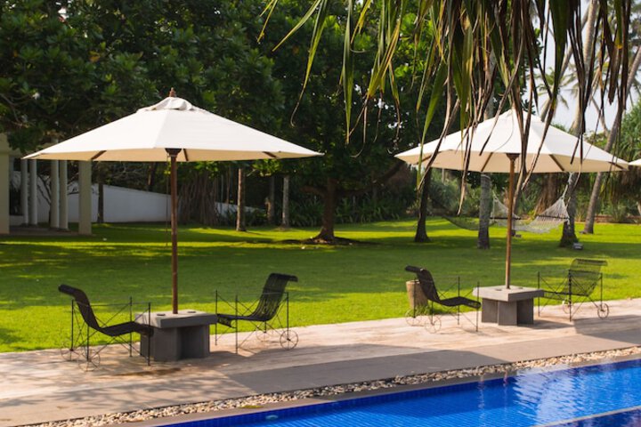 Hotel Pool