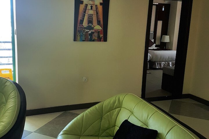 Room 38 of 103
